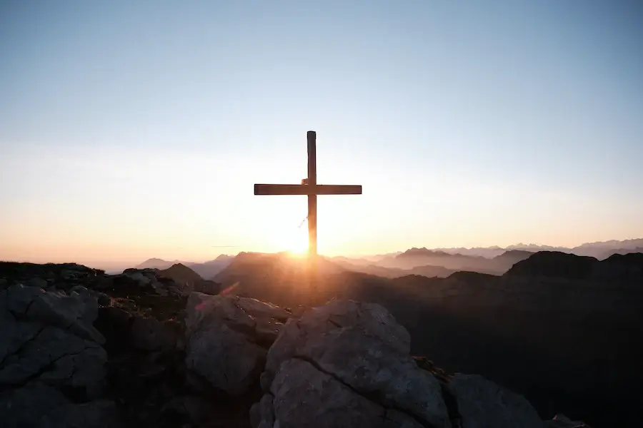 A cross is outside and a sunrise is just beyond the cross. Christian counseling in Raleigh NC points you towards the cross and towards your Savior Jesus. Sojourner Counseling provides counseling that incorporates a biblical worldview and clinical techniques. Call us today to start working with a Christian counselor in Raleigh NC!